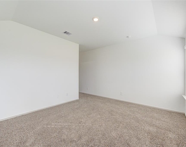 1806 Laguna Way - Photo Thumbnail 22