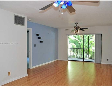 3129 Oakland Shores Dr - Photo Thumbnail 8