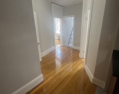 Hemenway St Apt 14 - Photo Thumbnail 8