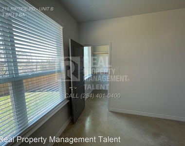 215 Riptide Rd - Photo Thumbnail 9