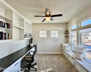 1047 Barbaro Terrace - Photo Thumbnail 35