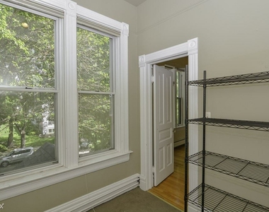 1441 W. Warner, Unit 5 - Photo Thumbnail 15