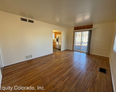 1101 Norwood Avenue - Photo Thumbnail 6