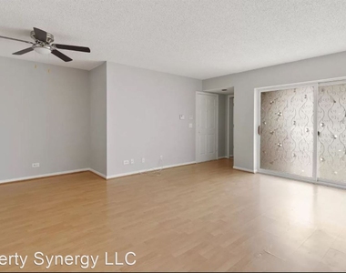 5357 N East River Road Unit 101 - Photo Thumbnail 9