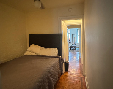 530 West 50th Street - Photo Thumbnail 3