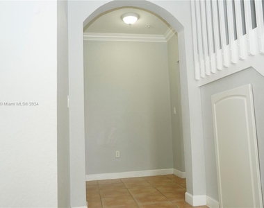 4381 Sw 160th Ave - Photo Thumbnail 6