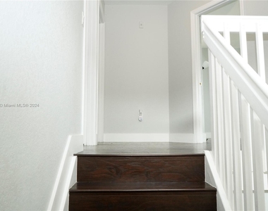 4381 Sw 160th Ave - Photo Thumbnail 24