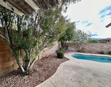 3414 Hillside Garden Drive - Photo Thumbnail 4