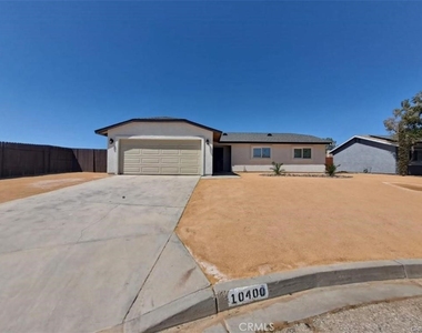 10400 Rodeo Circle - Photo Thumbnail 0