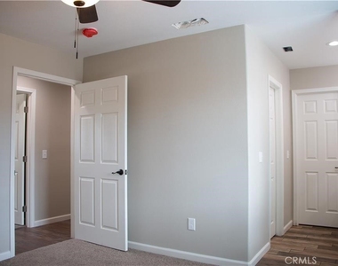 10400 Rodeo Circle - Photo Thumbnail 14