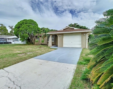 4825 Ann Drive - Photo Thumbnail 12