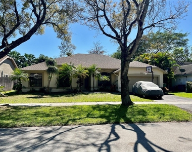 8888 Sw 59th St - Photo Thumbnail 1