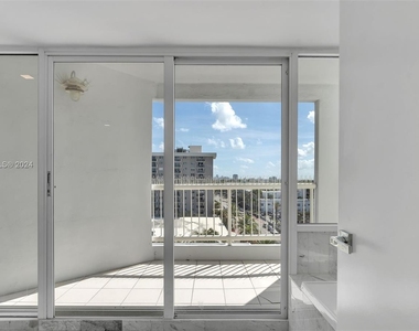 9341 Collins Ave - Photo Thumbnail 42