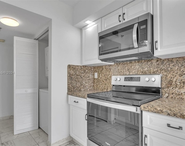 9341 Collins Ave - Photo Thumbnail 9