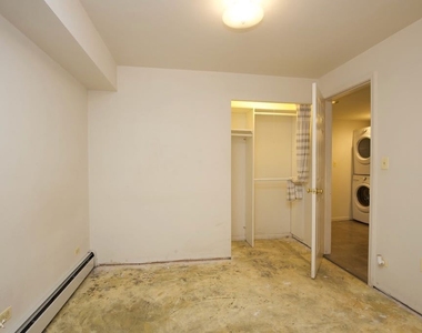 6717 N. Sheridan, Unit Abs1 - Photo Thumbnail 15