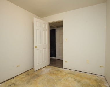 6717 N. Sheridan, Unit Abs1 - Photo Thumbnail 11