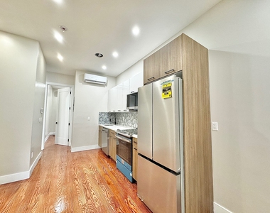 1611 Hancock Street - Photo Thumbnail 11