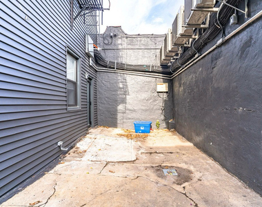 644 Lorimer Street - Photo Thumbnail 11