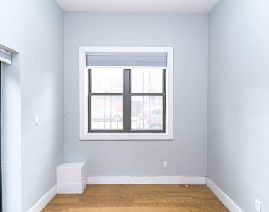 644 Lorimer Street - Photo Thumbnail 2