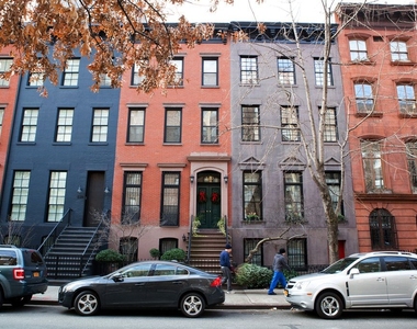 1-Bedroom Apartment for Rent in Chelsea - Photo Thumbnail 11