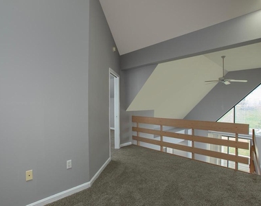 1015 Cherrington Dr - Photo Thumbnail 38