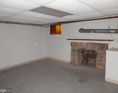 1401 Dorset Ln - Photo Thumbnail 7