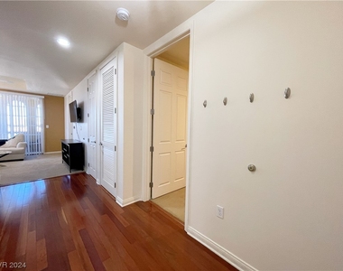 2405 W Serene Avenue - Photo Thumbnail 8