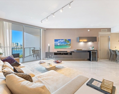 17301 Biscayne Blvd - Photo Thumbnail 15