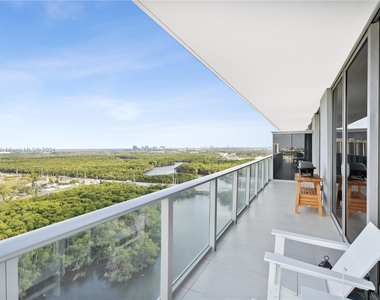 16385 Biscayne Blvd - Photo Thumbnail 23