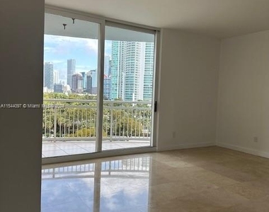 2475 Brickell Ave - Photo Thumbnail 18