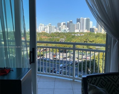 2475 Brickell Ave - Photo Thumbnail 36