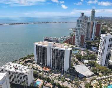 1450 Brickell Bay Dr - Photo Thumbnail 2