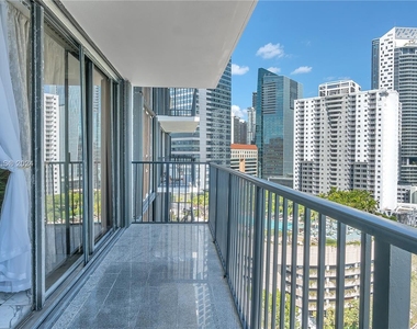 1450 Brickell Bay Dr - Photo Thumbnail 27