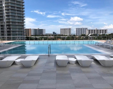 330 Sunny Isles Blvd - Photo Thumbnail 21