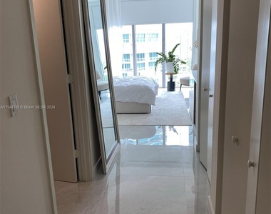 330 Sunny Isles Blvd - Photo Thumbnail 13