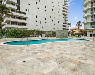 8925 Collins Ave - Photo Thumbnail 37