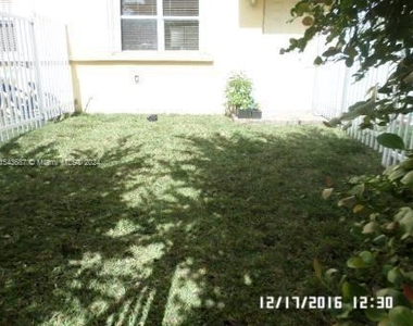 1701 N Treasure Dr - Photo Thumbnail 25