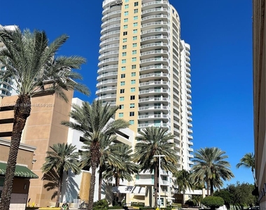 1755 E Hallandale Beach Blvd - Photo Thumbnail 2