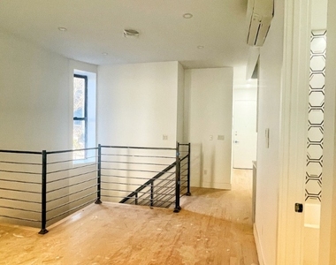 1027 Putnam Avenue - Photo Thumbnail 1