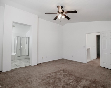 5058 Copperlyn Street - Photo Thumbnail 10