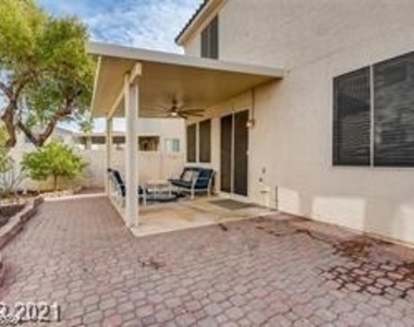 9716 Floweret Avenue - Photo Thumbnail 4