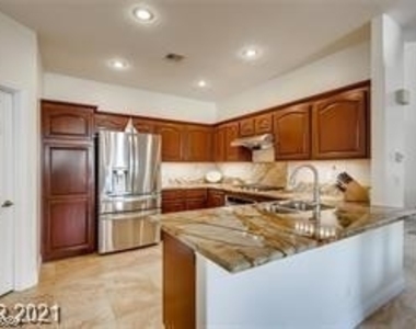 9716 Floweret Avenue - Photo Thumbnail 24