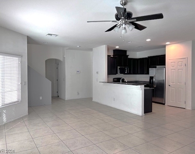 9627 Vega Carpio Avenue - Photo Thumbnail 9