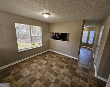 5510 Forest Downs Circle - Photo Thumbnail 5