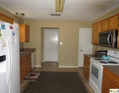 3103 Westwood Drive - Photo Thumbnail 8