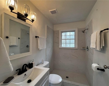 4640 White City Road - Photo Thumbnail 10