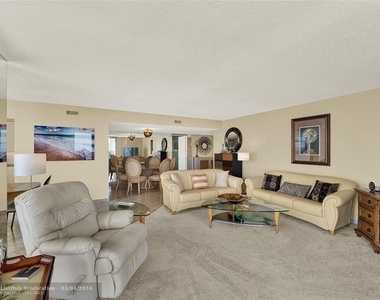 1010 S Ocean Blvd - Photo Thumbnail 12