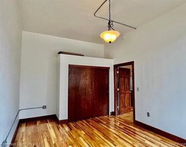 1395 Antietam Avenue - Photo Thumbnail 23