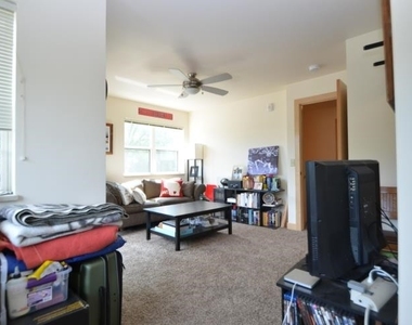 2225 Atwood Avenue - Photo Thumbnail 6