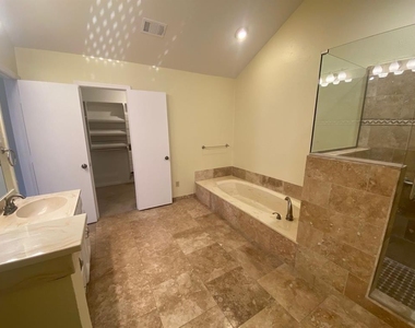 3601 Cassidy Drive - Photo Thumbnail 21